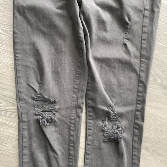 Sz10xtra long American Eagle black distressed jegging. - Picture 7 of 10